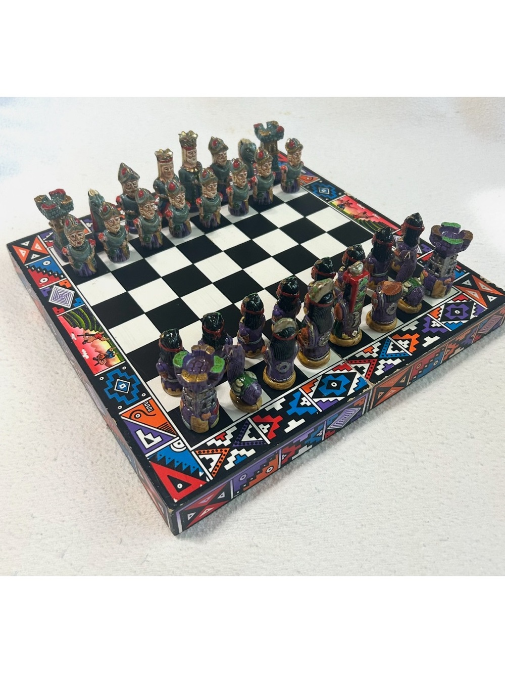 Chess Set Handcrafted Peruvian Incas/Aztecs vs Spanish Conquistadors *FLAW